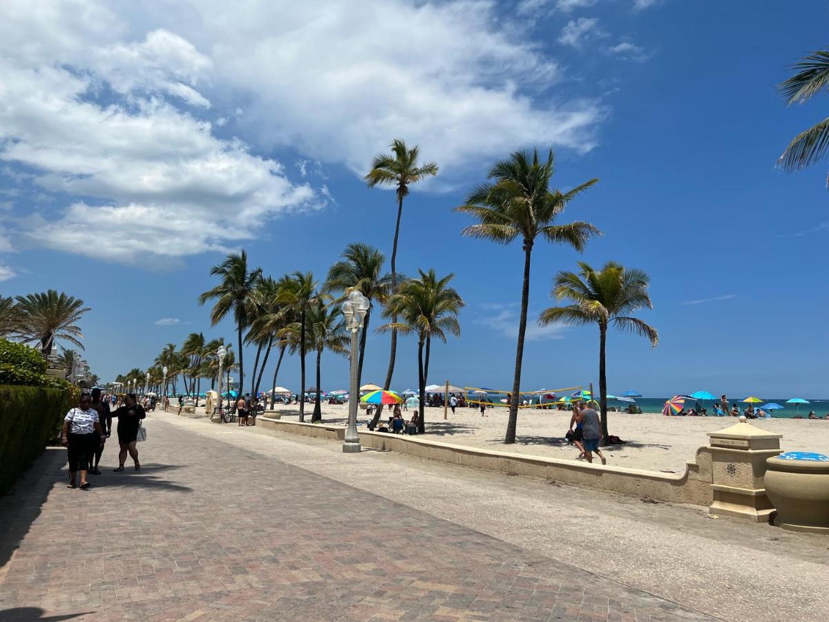 The Pearl Beachside Apartments On Hollywood Beach Eksteriør bilde